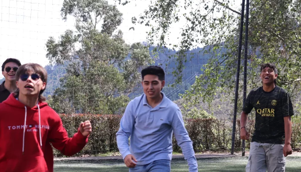Pensamiento crítico en jóvenes | MRC
